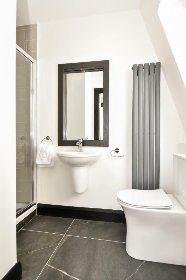 גלוואיי The Lane - Boutique Residence מראה חיצוני תמונה